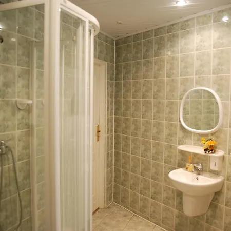Πανσιόν Willa Zolta Roza Krynica Zdroj